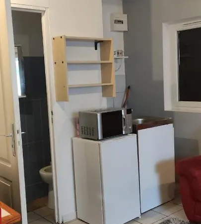 Beau Studio Amenage Et Confortable Pres D'amiens Longueau